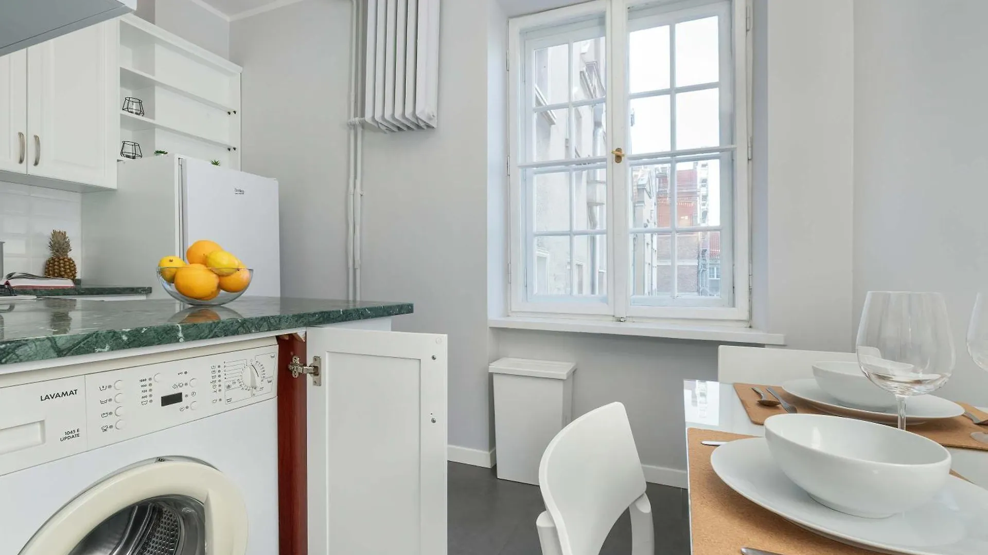 Jasny Apartament Z Parkingiem Glowne Miasto W Gdansku By Noclegi Renters Apartment Gdansk