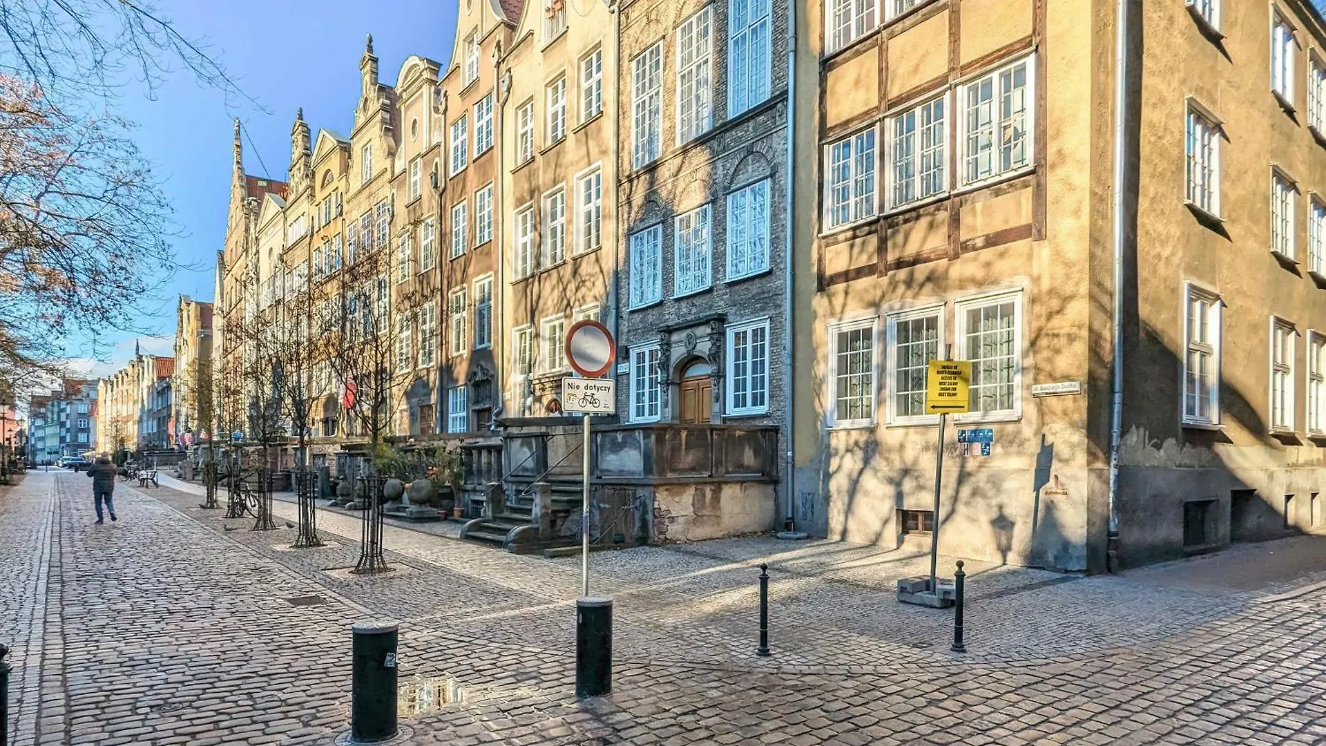 Jasny Apartament Z Parkingiem Glowne Miasto W Gdansku By Noclegi Renters Apartment Gdansk
